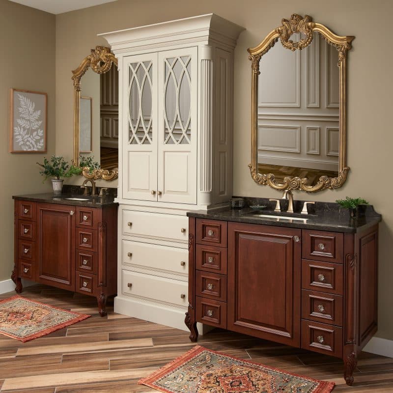 Luxurious Traditional Vanity